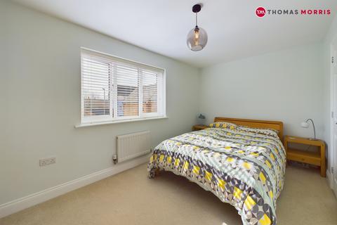 18 Anderson Close, St Neots, PE19 6DN