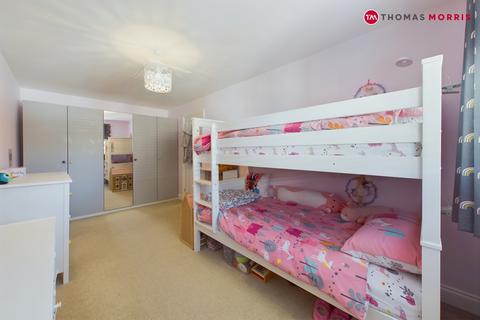 18 Anderson Close, St Neots, PE19 6DN