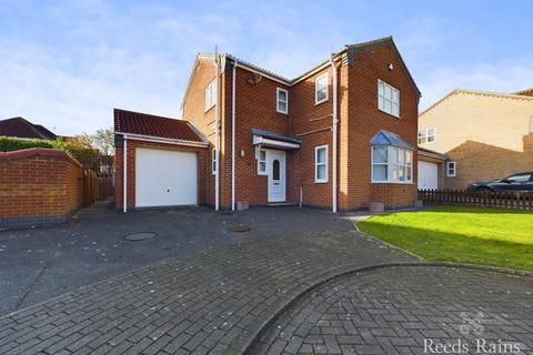 3 bedroom detached house for sale, Fieldside Close, Hull HU12