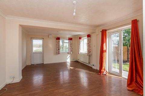 2 bedroom semi-detached house to rent, Rosebay Gardens, Hampshire RG27