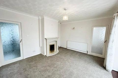 3 bedroom semi-detached house to rent, Plane Close, South Yorkshire DN4