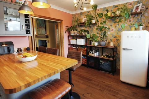 Kenmure Manse Road, Thornhill, DG3 5DR