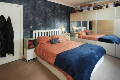 Kenmure Manse Road, Thornhill, DG3 5DR