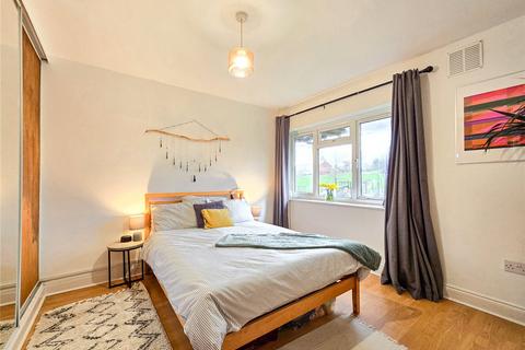 70 Queenscroft Road, London, SE9 5EJ