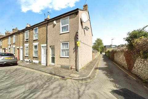 2 bedroom end of terrace house to rent, Tufton Street, Kent ME14