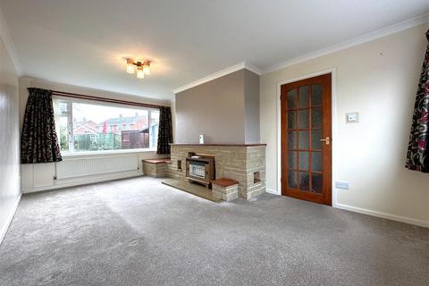 3 bedroom semi-detached house for sale, Thoroton Avenue, Balderton, Newark