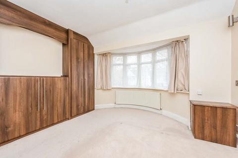 3 bedroom semi-detached house to rent, Argyle Avenue, Hounslow TW3