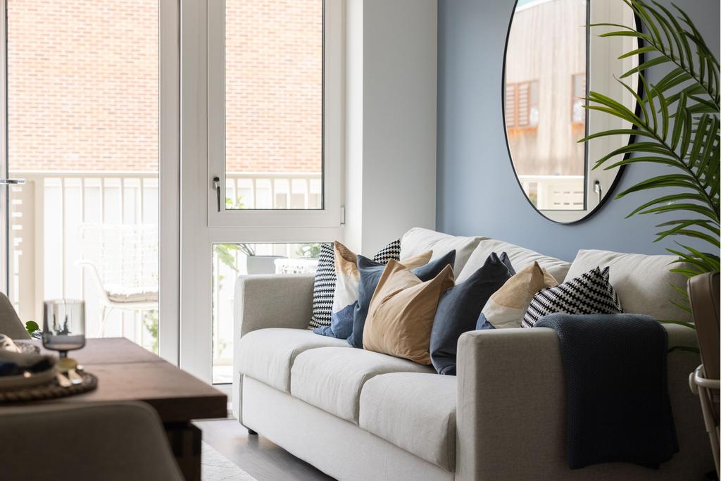 Show apartment lounge