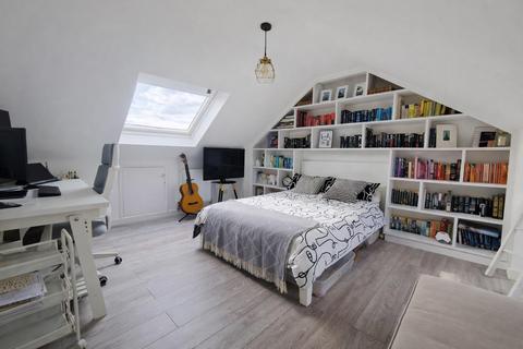 4 Ridley Road, Rochester, ME1 1UL