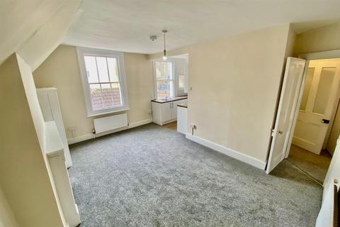 2 bedroom flat to rent, Church Road, St Leonards-On-Sea