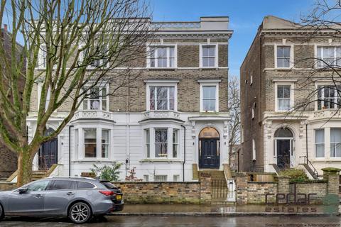 3 bedroom flat to rent, Hilldrop Road, Kentish Town N7