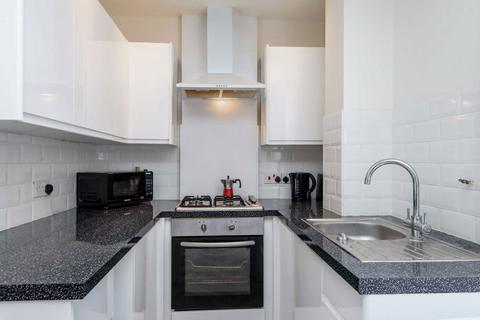 2 bedroom flat for sale, Brett Road, London E8