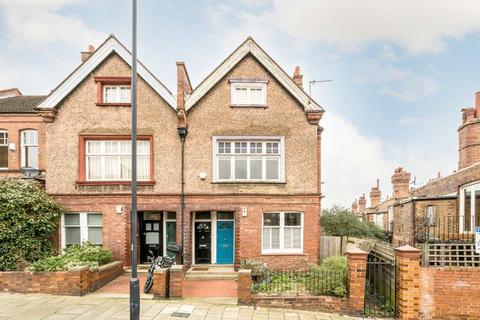 Barcombe Avenue, London SW2