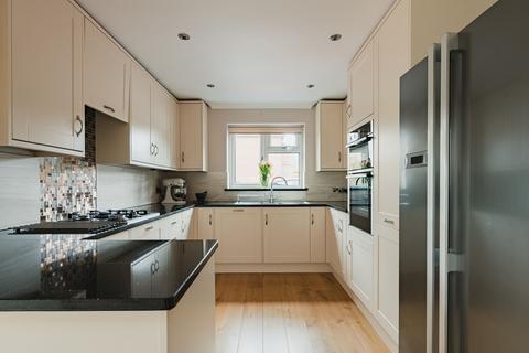 15 The Oaks, Yeoford, Crediton, EX17 5PP