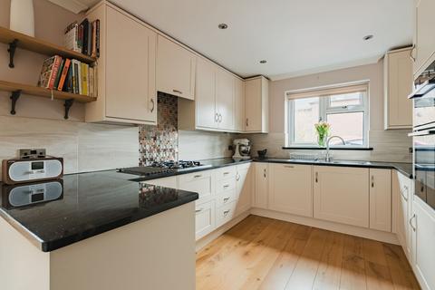 15 The Oaks, Yeoford, Crediton, EX17 5PP