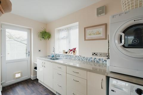 15 The Oaks, Yeoford, Crediton, EX17 5PP