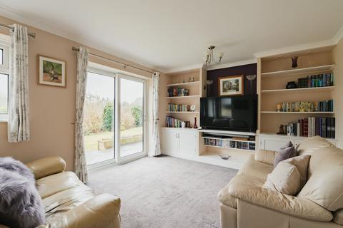 15 The Oaks, Yeoford, Crediton, EX17 5PP