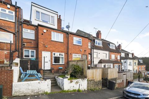 71 Woodside View, Leeds, LS4 2QS