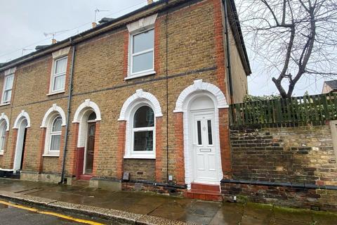 19 Bernard Street, Gravesend, DA12 2EX