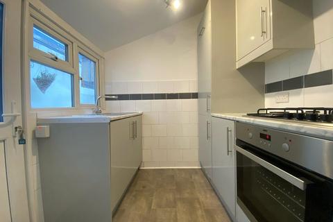 19 Bernard Street, Gravesend, DA12 2EX