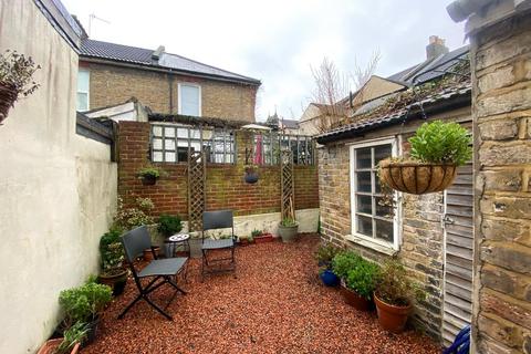 19 Bernard Street, Gravesend, DA12 2EX
