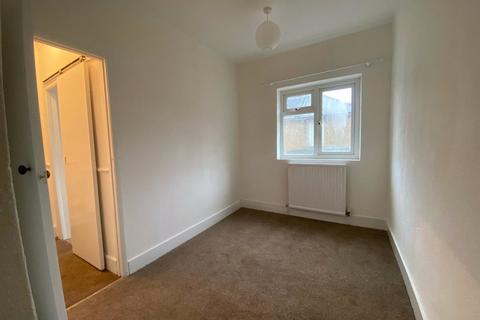 19 Bernard Street, Gravesend, DA12 2EX