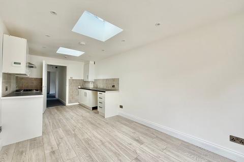 2 bedroom apartment for sale, Western Road, Bexhill-on-Sea, TN40