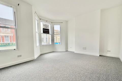 2 bedroom apartment for sale, Western Road, Bexhill-on-Sea, TN40