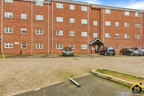 2 bedroom flat for sale, St Andrews Court, Street, Northamptonshire, NN1