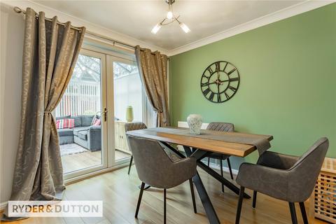 6 Ridgecroft, Ashton-under-lyne, OL7 9TG