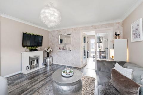 15 Fernieside Place, Edinburgh, EH17 7LF