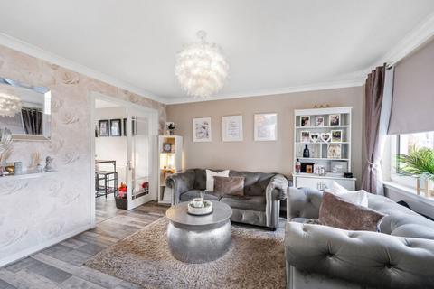 15 Fernieside Place, Edinburgh, EH17 7LF