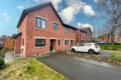 3 bedroom semi-detached house for sale, Park Road, Westhoughton, Bolton