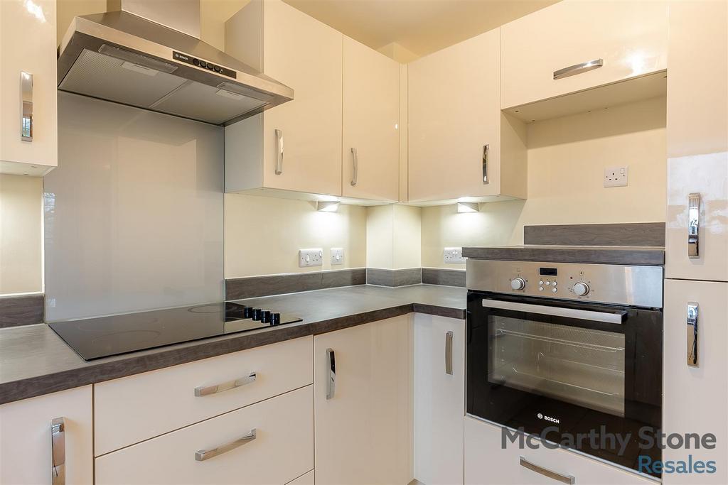 8635986-interior24.jpg