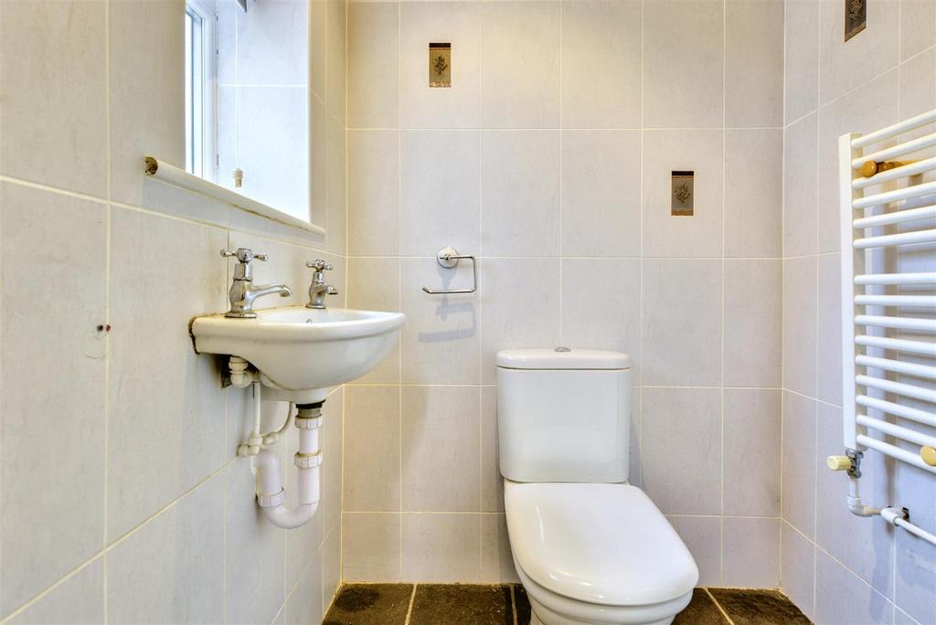 Ground Floor w.c.