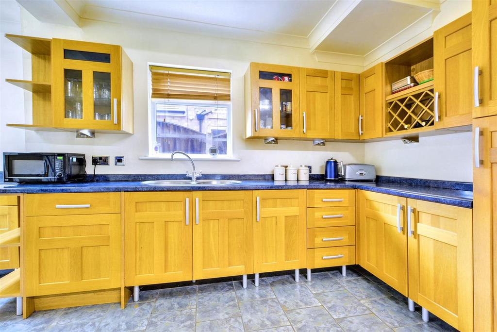 Breakfast Kitchen