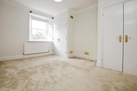 2 bedroom flat to rent, Hanbury Road, Bristol BS8