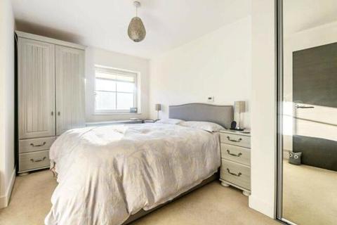 2 bedroom apartment for sale, Flambard Way, Godalming, Surrey, GU7
