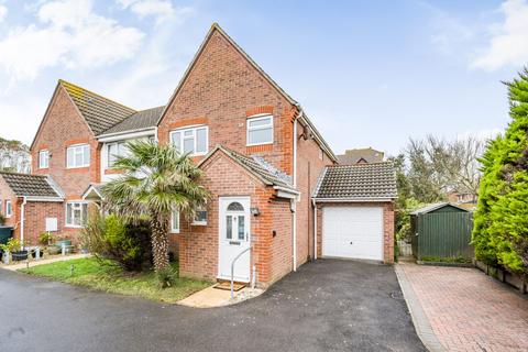 3 bedroom end of terrace house for sale, Lilac Close, Middleton-On-Sea, PO22