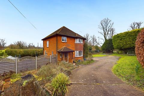 3 bedroom detached house for sale, Station Road, Princes Risborough HP27