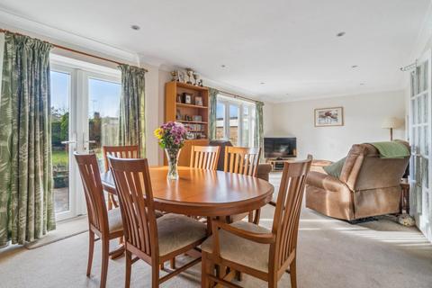 16 The Watergate, Watford, WD19 5AS