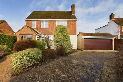 3 bedroom detached house for sale, Valley Way, Tadley, RG26