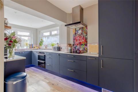 28 Raynes Road, Bristol, BS3 2DL