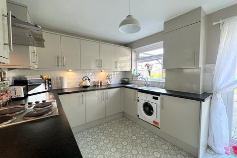 63f Cross Lane, Radcliffe, Manchester, M26 2QZ