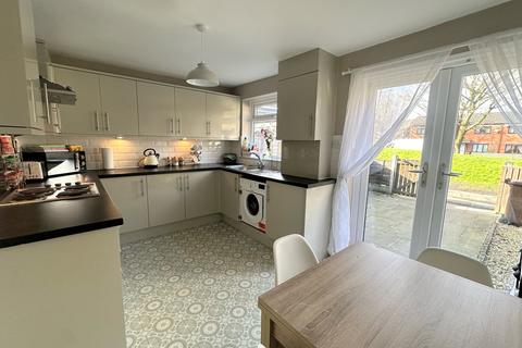 63f Cross Lane, Radcliffe, Manchester, M26 2QZ