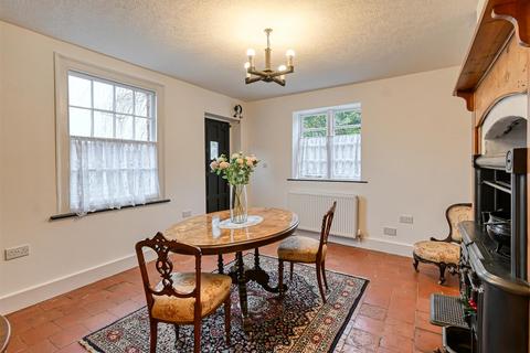 2 bedroom terraced house for sale, 42 Riverside, Bridgnorth