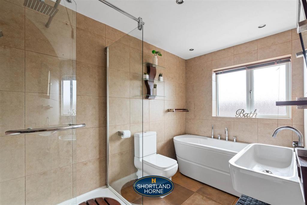 Family bathroom