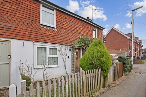 2 bedroom cottage for sale, Lingfield Road, East Grinstead, RH19