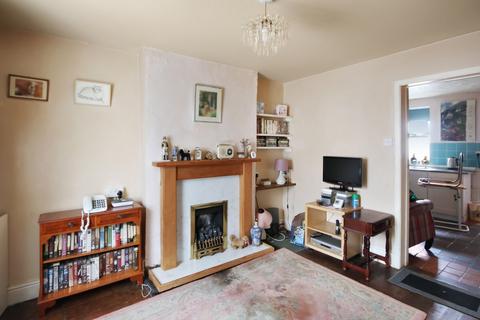 2 bedroom cottage for sale, Lingfield Road, East Grinstead, RH19