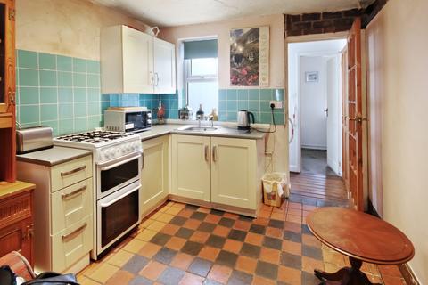 2 bedroom cottage for sale, Lingfield Road, East Grinstead, RH19